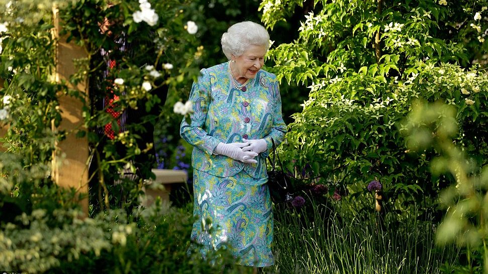 The_Queen_at_Chelsea_Flower_Show