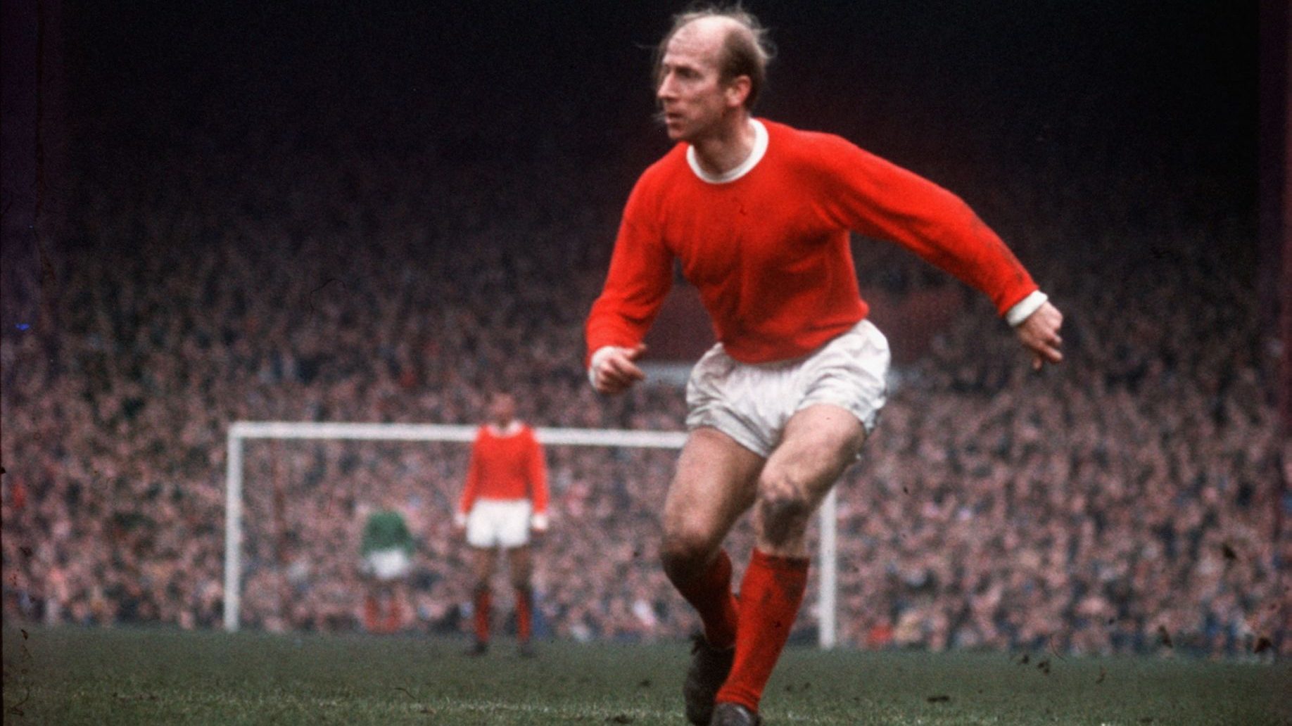 Bobby_Charlton,_all-time-great_English_footballer