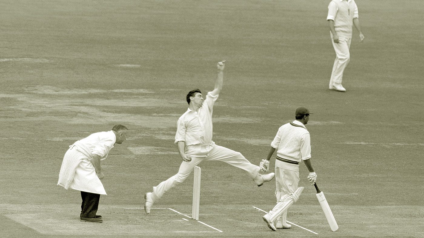 Fred_Trueman,_first_bowler_to_take_300_test_wickets