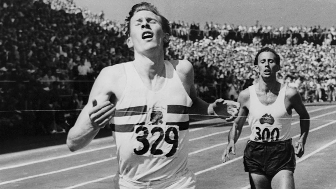 Roger_Bannister,_first_man_to_run_a_mile_in_under_4_minutes